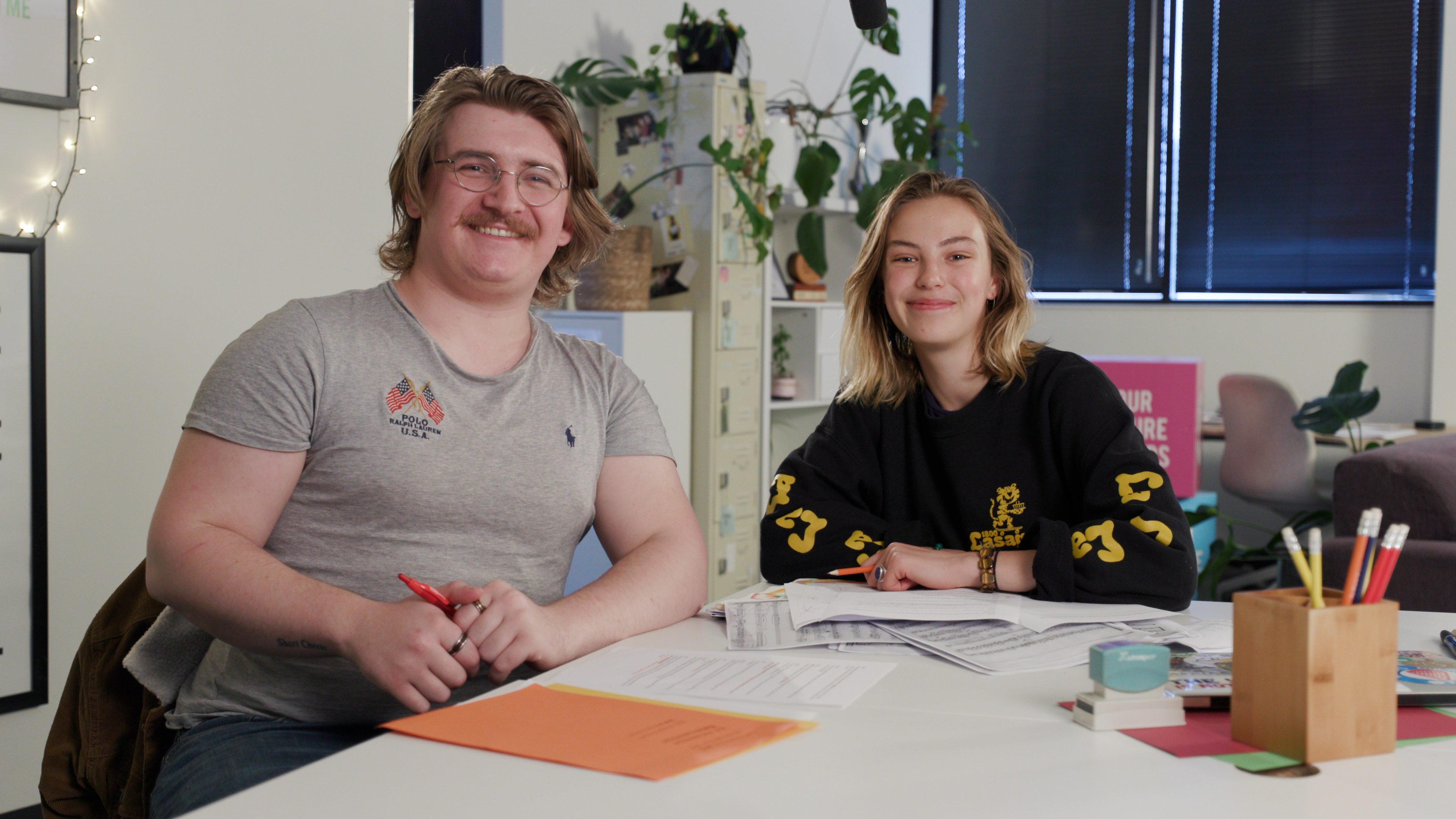 STIMMING v2 00 04 01 08 Still004